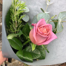 Load image into Gallery viewer, A Year of Roses | Flower subscription