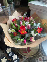 Load image into Gallery viewer, Hearts a flutter
